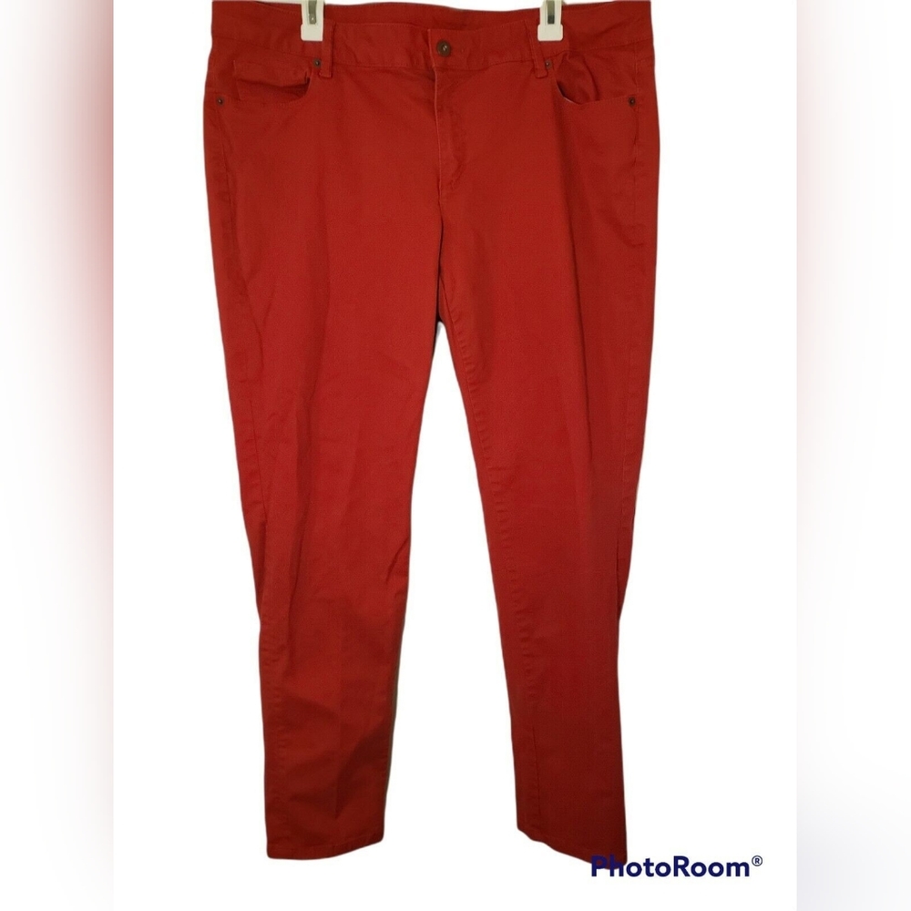 ♥️ LIZ CLAIBORNE RELAXED FIT RED JEANS SIZE 18T 37 W 32 L ♥️